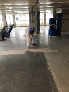 Désamiantage retrait dalle de sol Maison du BTP Reims